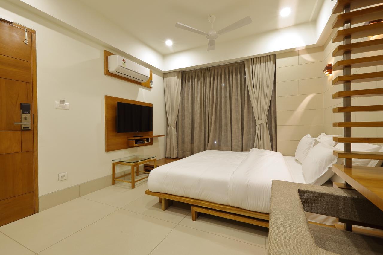 Hotel 440, A Serene Stay Ahmedabad Buitenkant foto