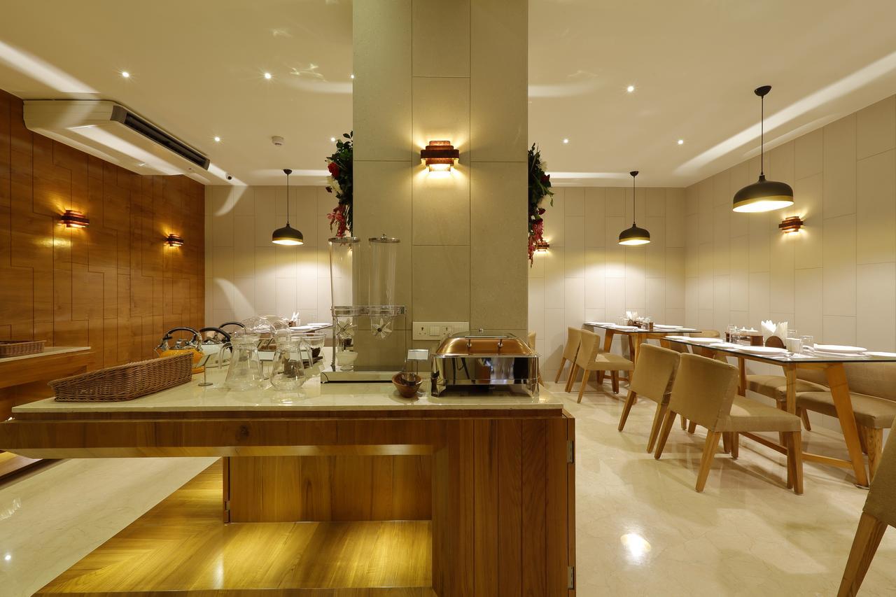 Hotel 440, A Serene Stay Ahmedabad Buitenkant foto